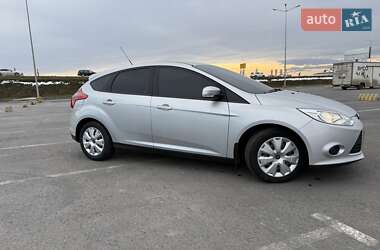 Хетчбек Ford Focus 2013 в Пустомитах