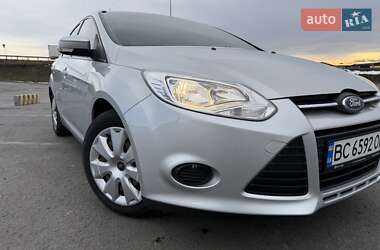 Хетчбек Ford Focus 2013 в Пустомитах