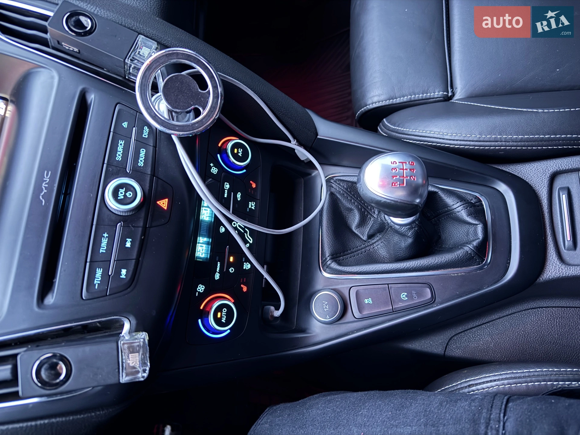 2015 Ford Focus - мініатюра 16