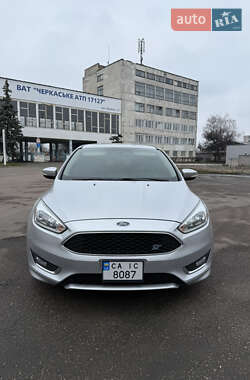 Седан Ford Focus 2015 в Черкасах