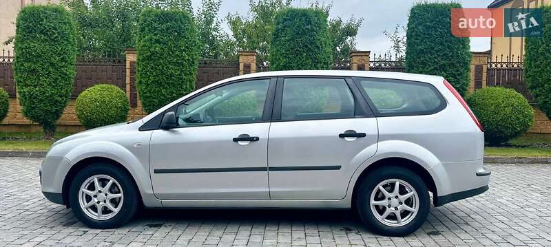 Универсал Ford Focus 2005 в Ровно
