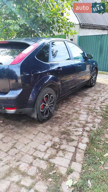 Хэтчбек Ford Focus 2007 в Прилуках