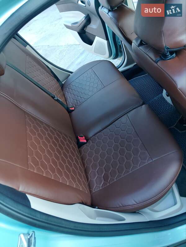 Хэтчбек Ford Focus 2012 в Луцке
