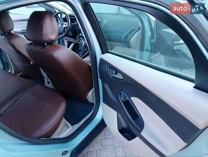 Хэтчбек Ford Focus 2012 в Луцке