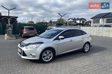 Седан Ford Focus 2012 в 