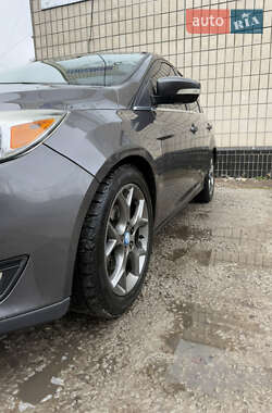 Хэтчбек Ford Focus 2015 в 