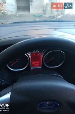 Универсал Ford Focus 2010 в 