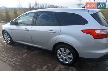 Универсал Ford Focus 2014 в 