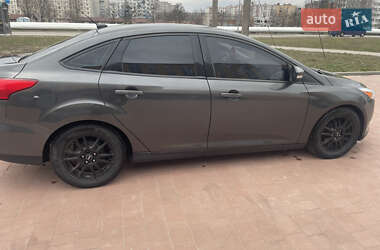 Седан Ford Focus 2016 в 