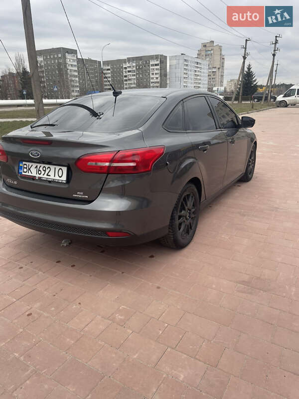 Седан Ford Focus 2016 в Остроге фото 4 Седан Ford Focus 2016 в Остроге