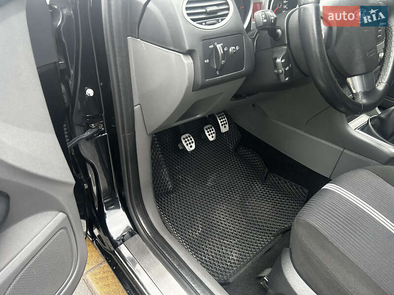 Універсал Ford Focus 2010 в Рівному