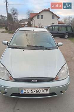 Хэтчбек Ford Focus 2004 в 