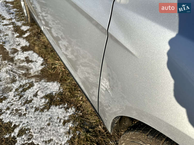 Хэтчбек Ford Focus 2011 в Черновцах