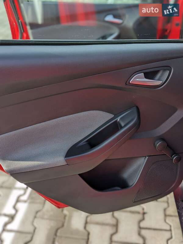 Хэтчбек Ford Focus 2014 в Буче