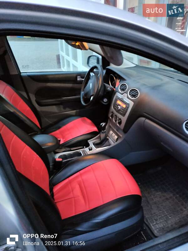 Хэтчбек Ford Focus 2011 в Шполе