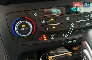 Хэтчбек Ford Focus 2017 в 