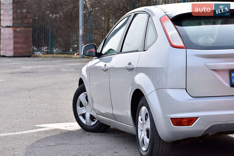 Хетчбек Ford Focus 2010 в Ужгороді