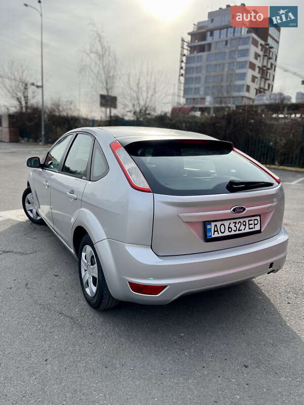 Хетчбек Ford Focus 2010 в Ужгороді