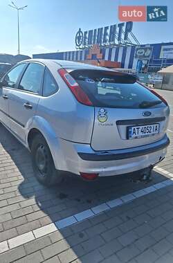 Хэтчбек Ford Focus 2005 в 