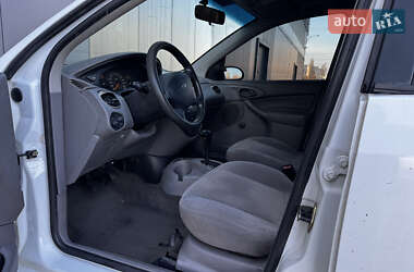 Седан Ford Focus 2001 в 