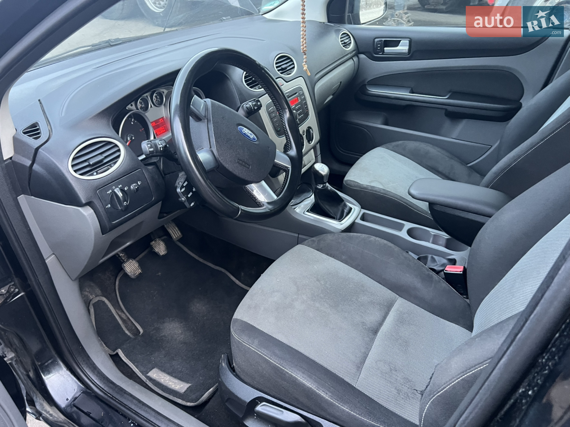 2010 Ford Focus - мініатюра 6