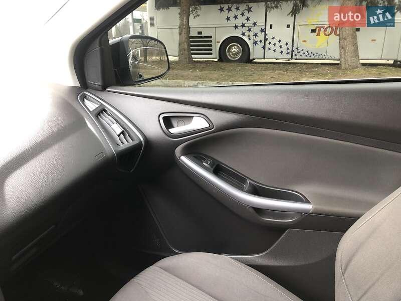 Универсал Ford Focus 2012 в Стрые фото 104 Универсал Ford Focus 2012 в Стрые