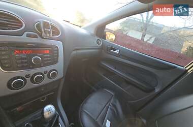 Хэтчбек Ford Focus 2007 в 