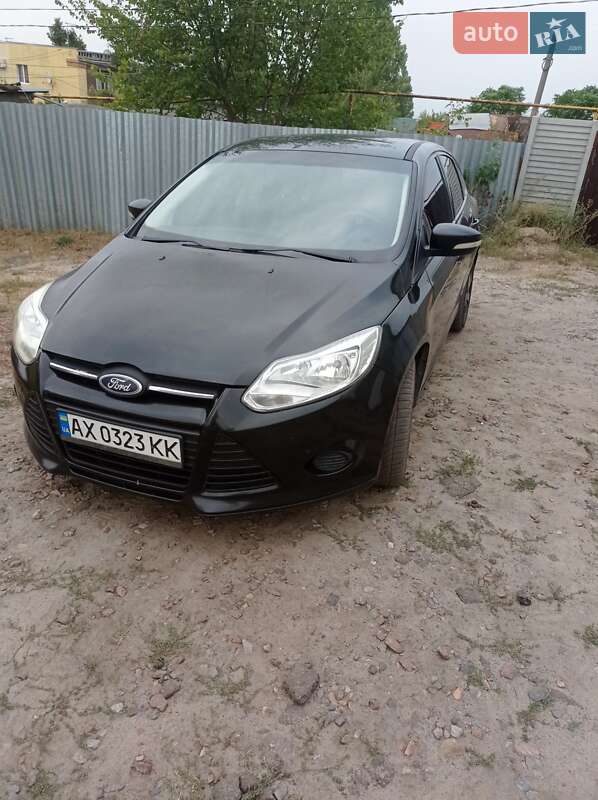 Хетчбек Ford Focus 2014 в Безлюдівці