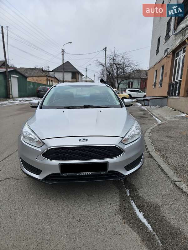 Седан Ford Focus 2016 в 