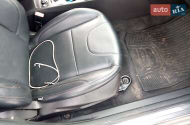 Хэтчбек Ford Focus 2012 в 