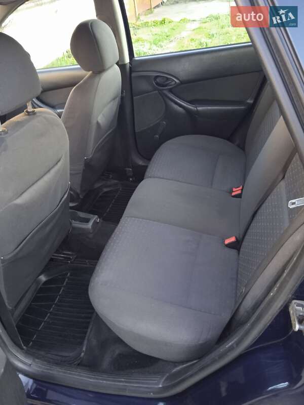 Универсал Ford Focus 2003 в Новомосковске