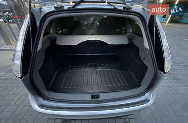 Универсал Ford Focus 2010 в 