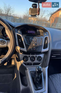 Універсал Ford Focus 2011 в 