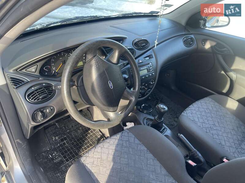 Хетчбек Ford Focus 2001 в Львові