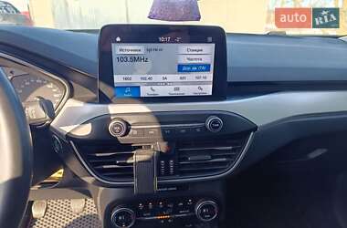 Седан Ford Focus 2020 в 