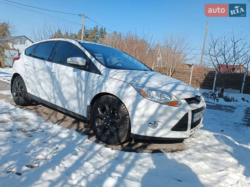 Хэтчбек Ford Focus 2014 в Киеве