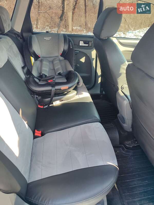 Универсал Ford Focus 2009 в Днепре фото 25 Универсал Ford Focus 2009 в Днепре