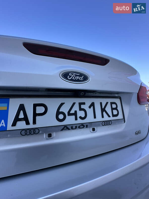 Седан Ford Focus 2015 в Луцке