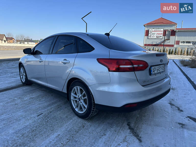 Седан Ford Focus 2015 в Луцке