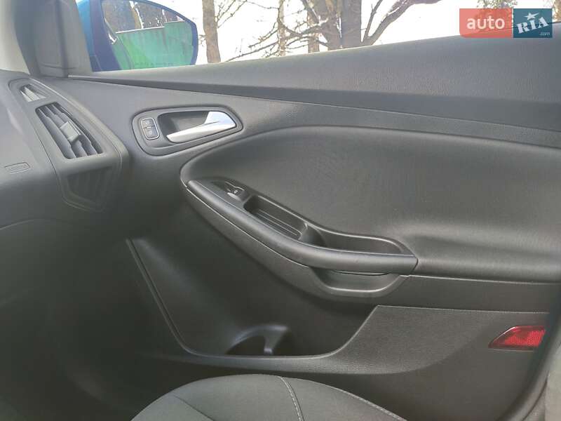 Хетчбек Ford Focus 2016 в Тернополі