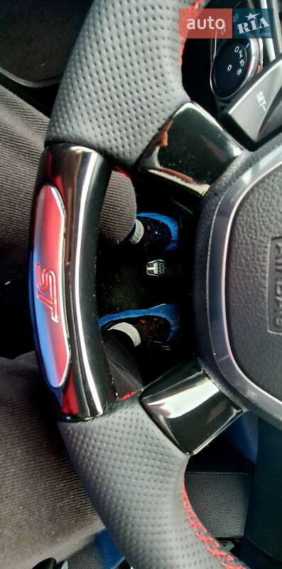 Хэтчбек Ford Focus 2013 в Киеве фото 16 Хэтчбек Ford Focus 2013 в Киеве