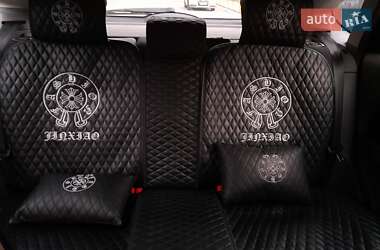 Хэтчбек Ford Focus 2010 в 