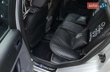 Хэтчбек Ford Focus 2010 в 