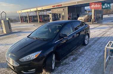 Седан Ford Focus 2016 в 