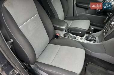 Хетчбек Ford Focus 2011 в 