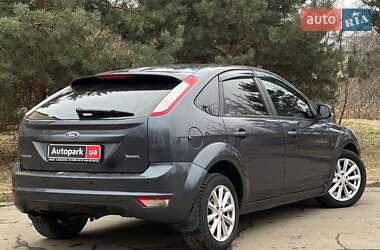 Хетчбек Ford Focus 2011 в 