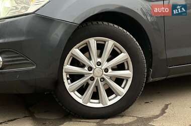 Хетчбек Ford Focus 2011 в 