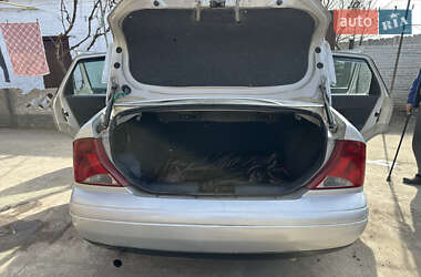 Седан Ford Focus 2001 в 