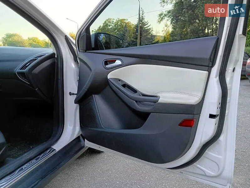 Седан Ford Focus 2012 в Запорожье фото 5 Седан Ford Focus 2012 в Запорожье