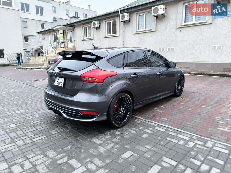 Хэтчбек Ford Focus 2017 в Черкассах